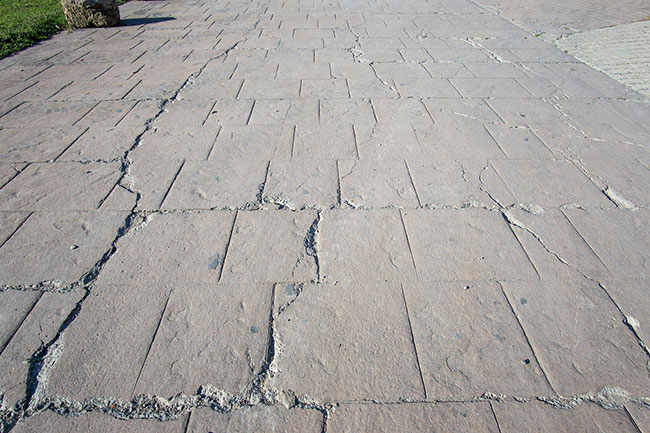 How to Fix Cracks in Concrete Post Thumbnail